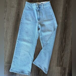 NWT “Just Black Denim” Wide Leg Denim - Women’s size 24 - Light Wash